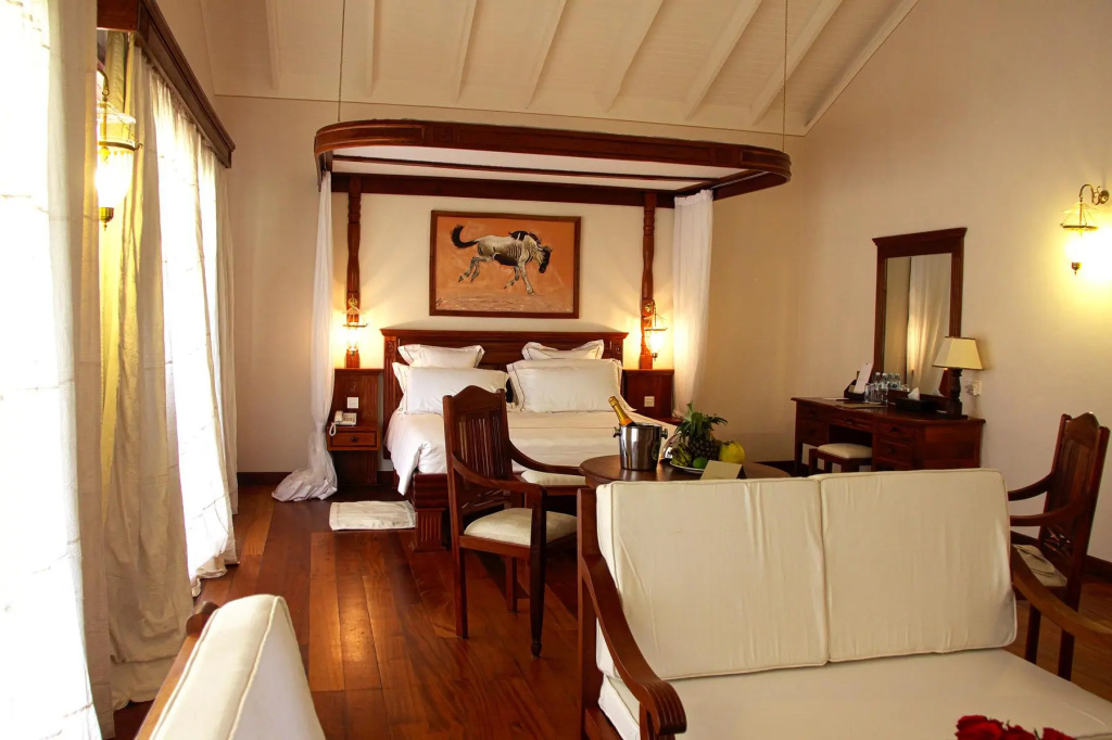 Deluxe Suite