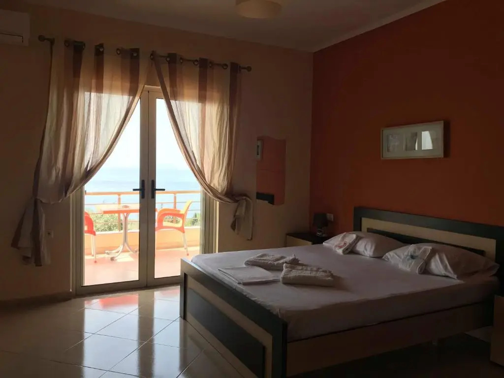 Standard Double room with balcony and with sea view (full double bed)