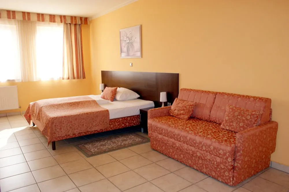 Standard Family room