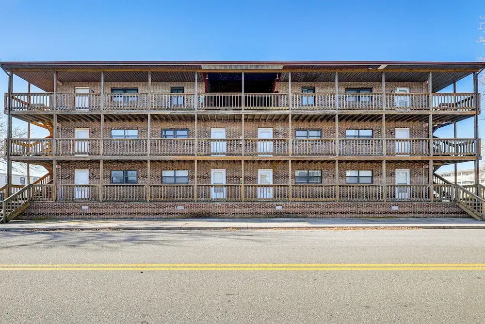 Walk to Ocean City Beach! Cozy Couples Retreat