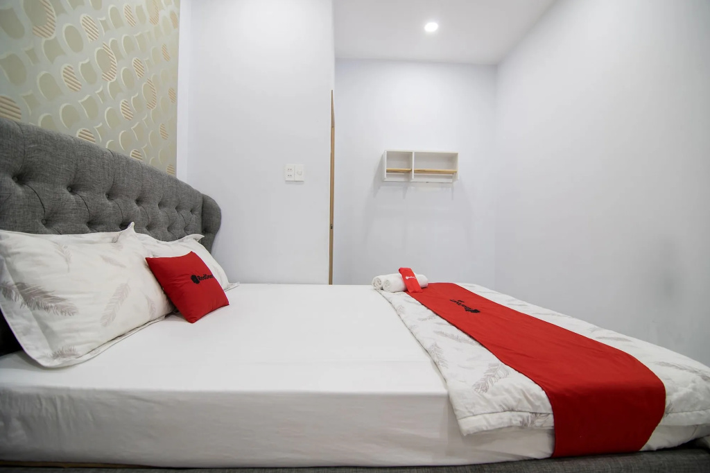 RedDoorz near Saigon Zoo in Ho Chi Minh City