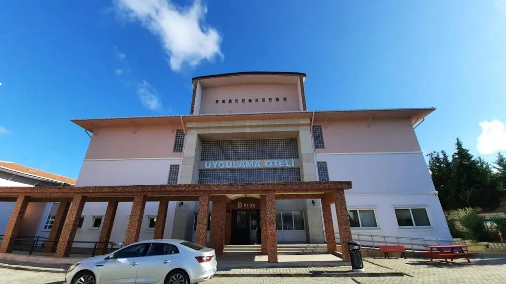 Selimpasa Borsa Istanbul Mesleki ve Teknik Anadolu Lisesi Oteli