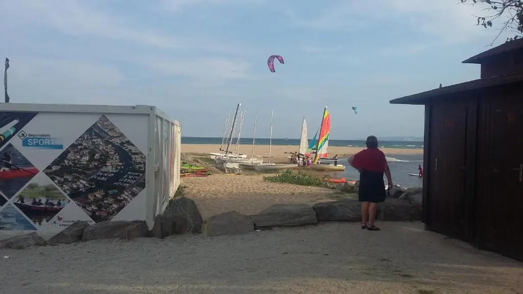 Beach & Waterfront