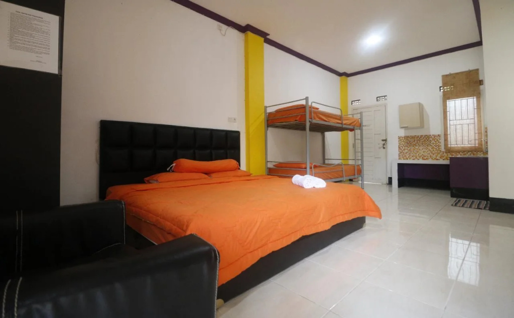 Emweka Guest House n Pavillion