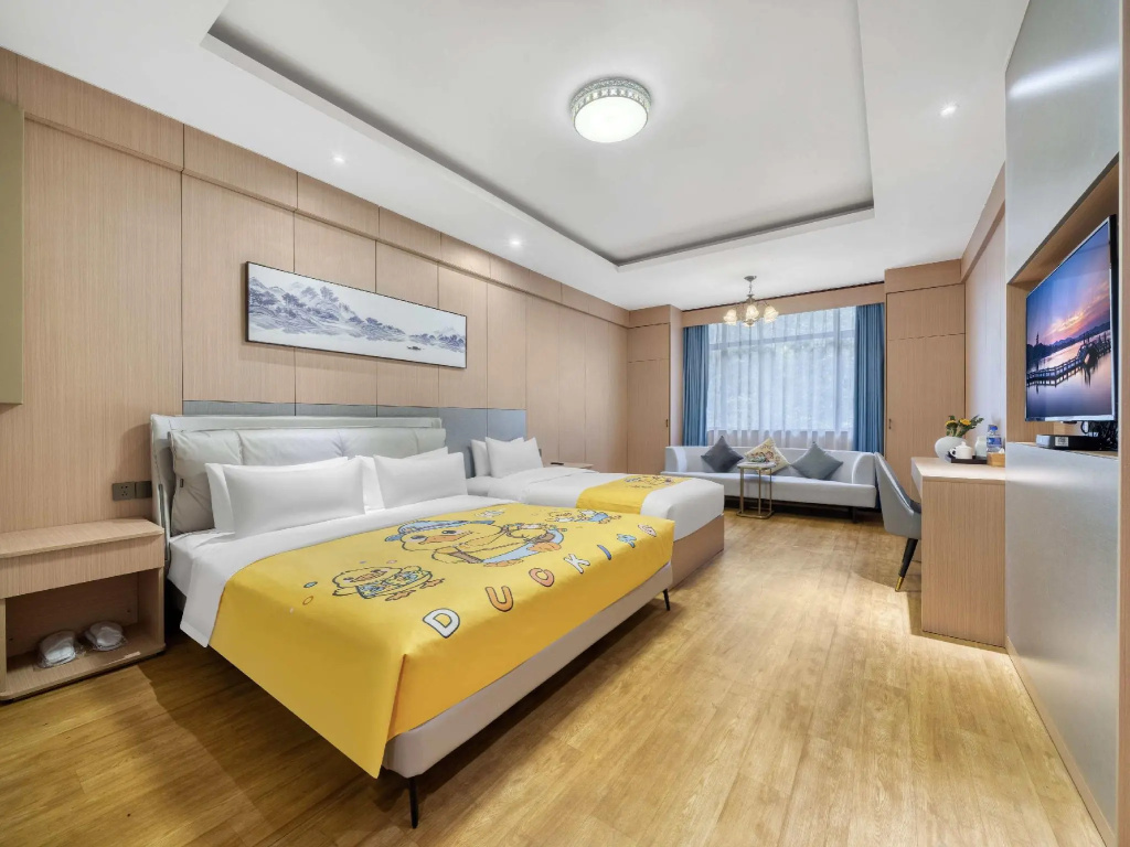 West Lake Hillview International - Général
