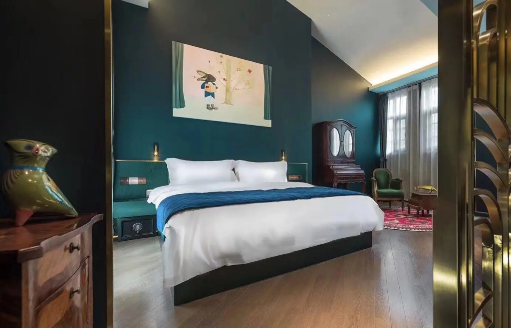 Executive room