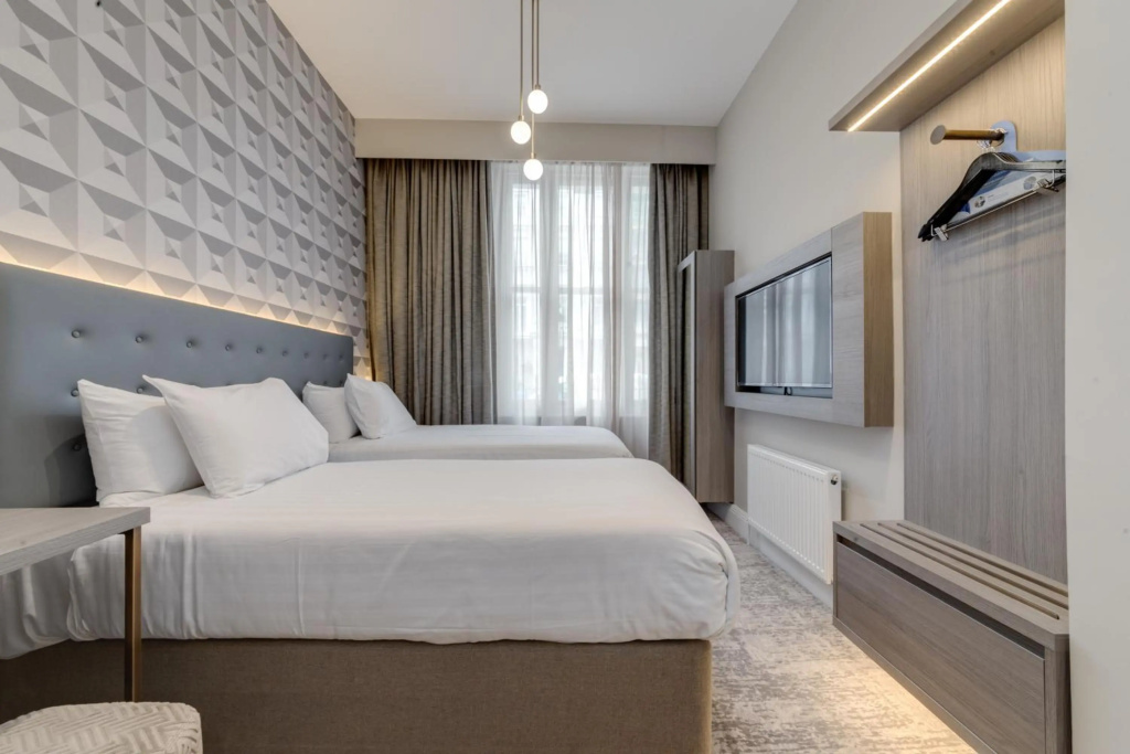 Отель Mornington Victor Hotel London Belgravia в Лондоне
