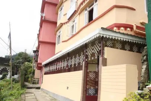 Zero to One stay - Hotel Khandroling (HKL)