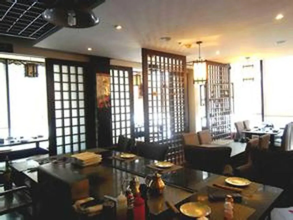 Food & Beverage