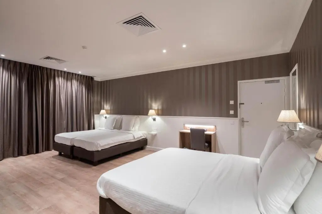 Quadruple room
