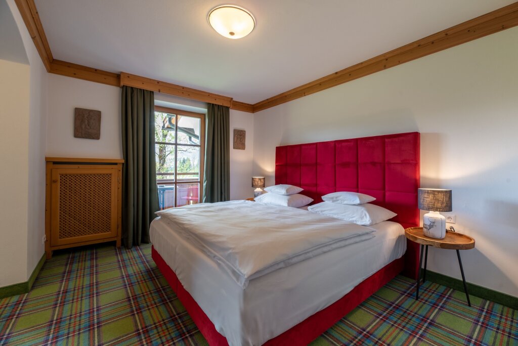 Relais & Châteaux Gut Steinbach Hotel Chalets SPA by null
