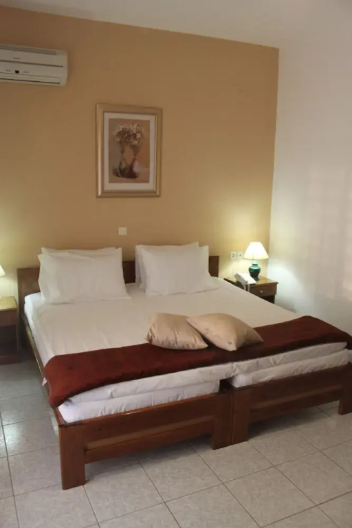 Premium Double room with balcony (full double bed)