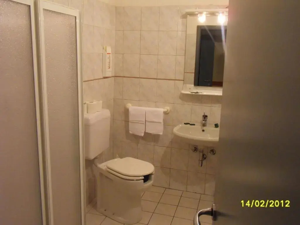 Standard Double room (twin beds)