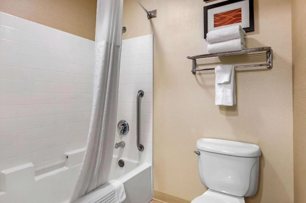 Comfort Inn & Suites Murrieta Temecula Wine Country - Chambres