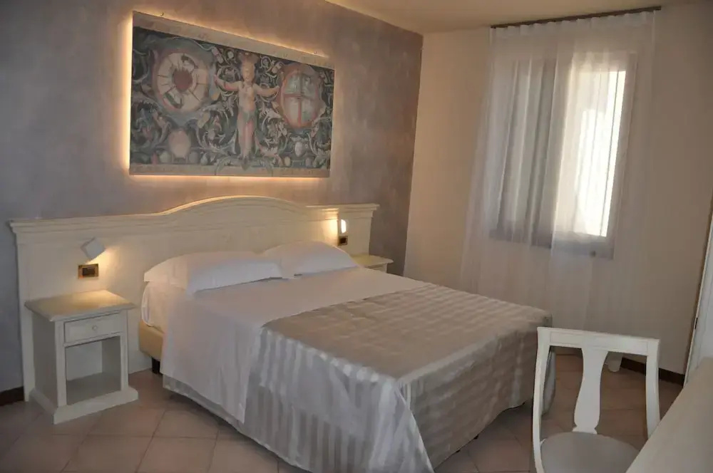 Economy room