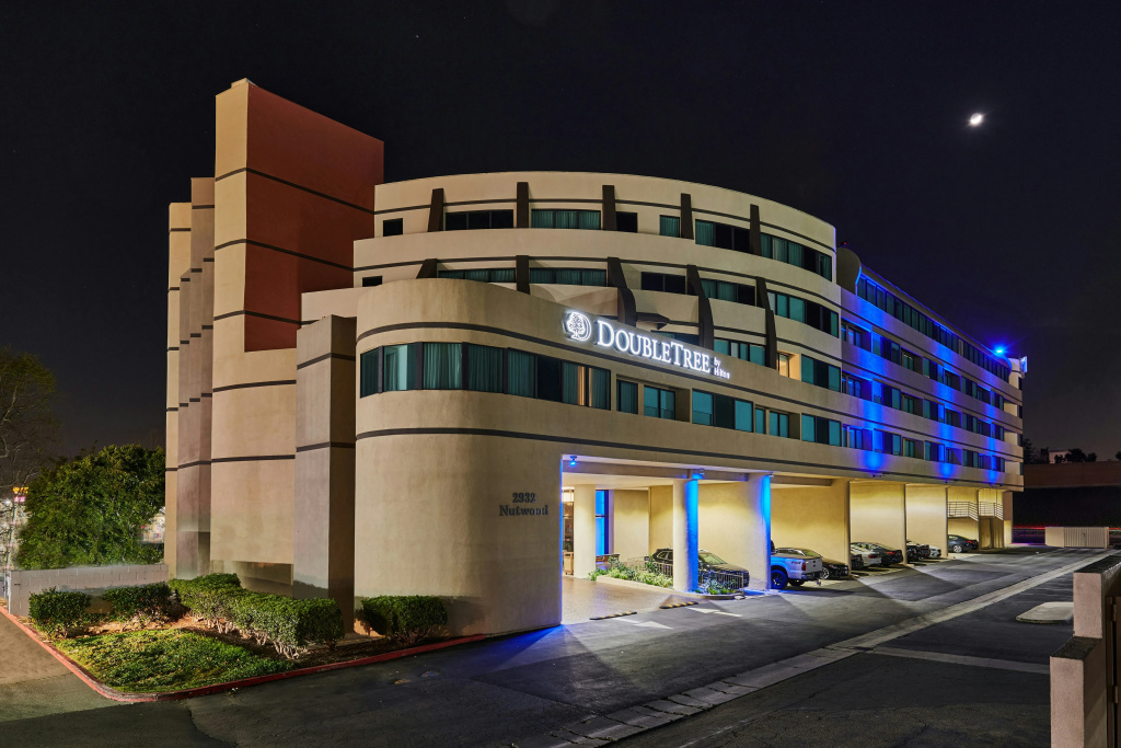 DoubleTree by Hilton Fullerton