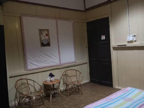 Muntri House