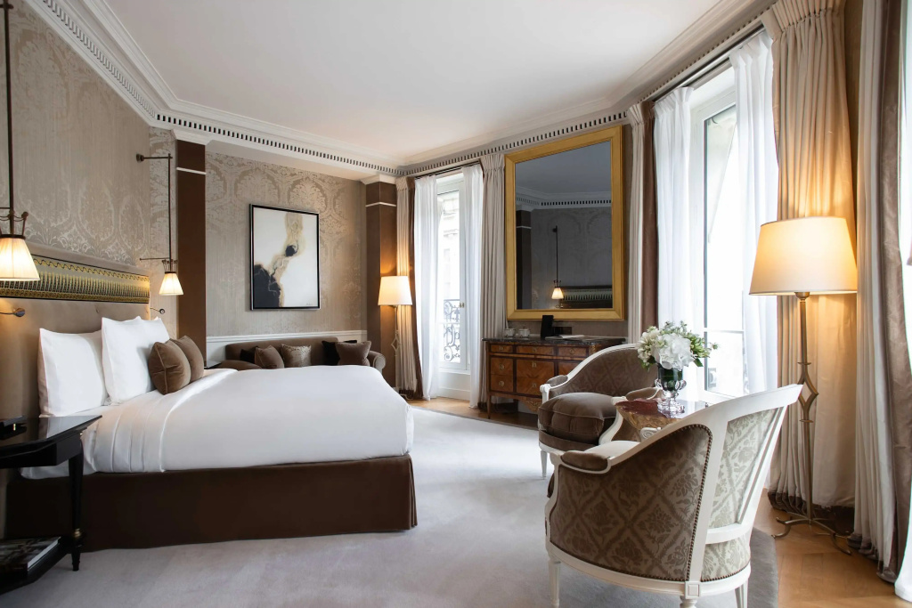 La Reserve Paris Hotel and Spa 81