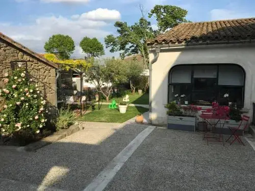 Voir la photo 2 — Chambres d'hôtes La Pierrerie