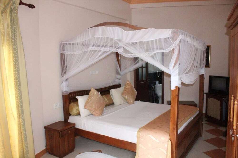Hotel Bentota Village