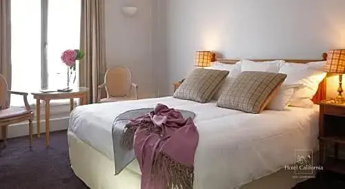 Hotel California Champs Elysees 38