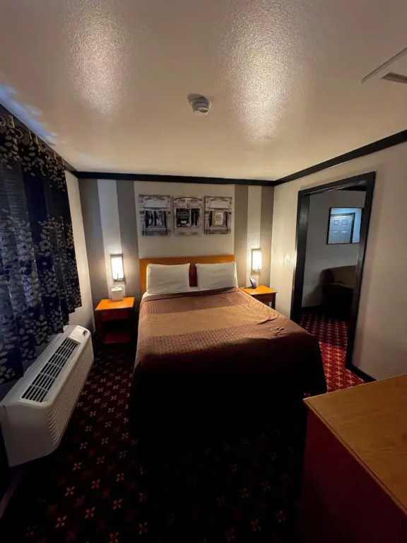 Luxury Suite