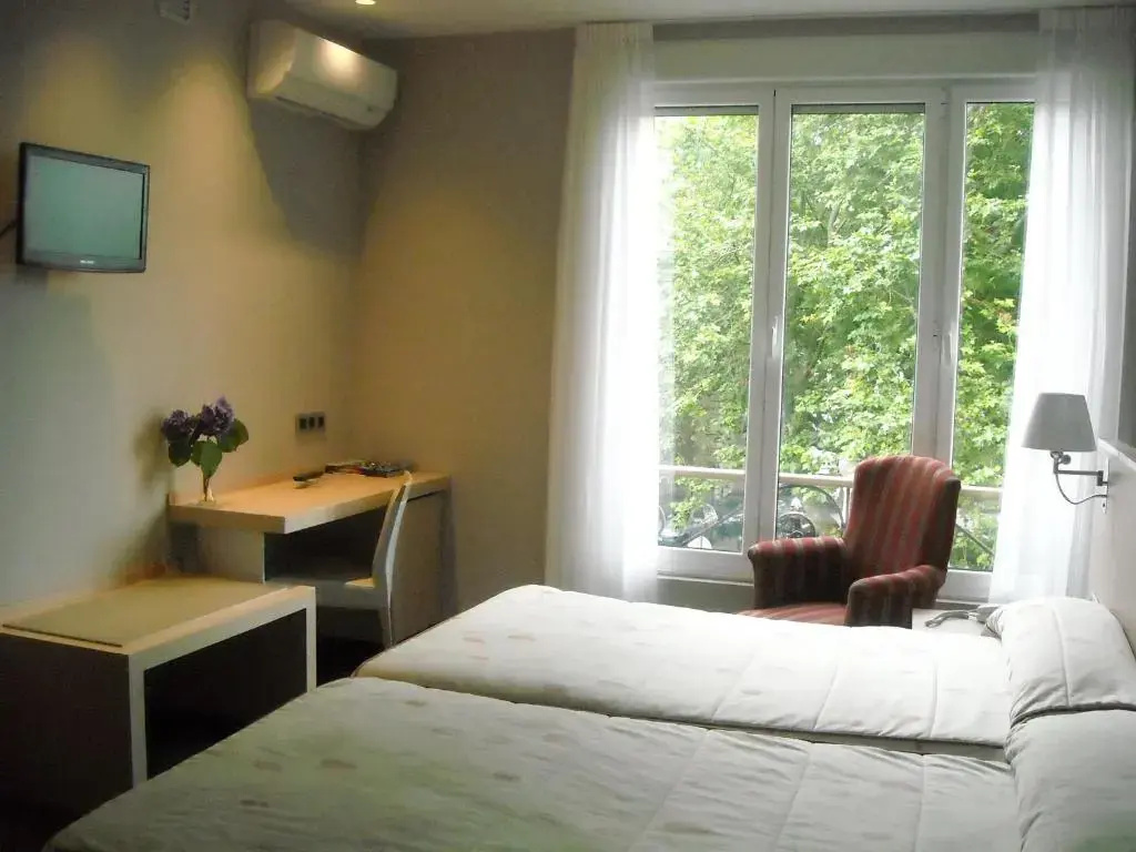 Hotel Asturias - Chambres