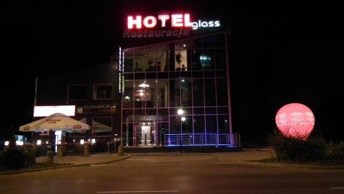 Glass Hotel Restauracja image
