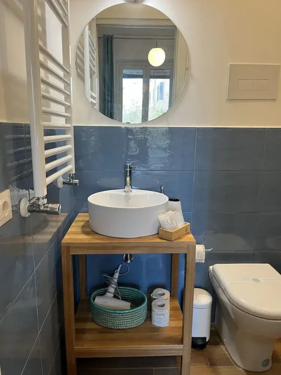Deluxe Double room with balcony (full double bed)