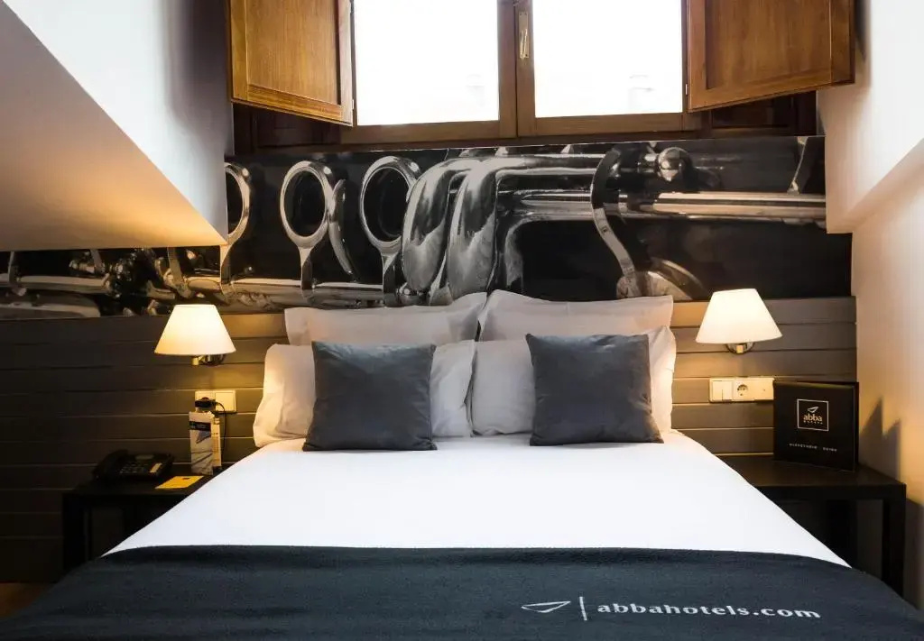 Economy room