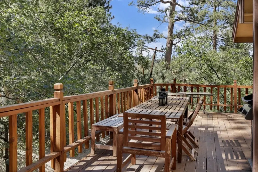 2166-alpine Adventure 5 Bedroom Home by RedAwning