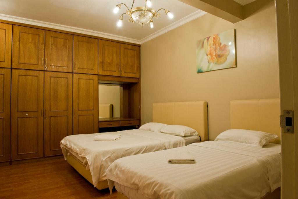 Marina Vacation Condos @ Marina Court Resort Condominium