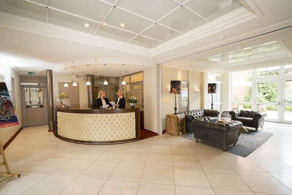 Hotel Von Euch by null