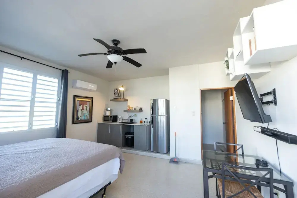 Double Apartment with balcony and with partial ocean view (full double bed)