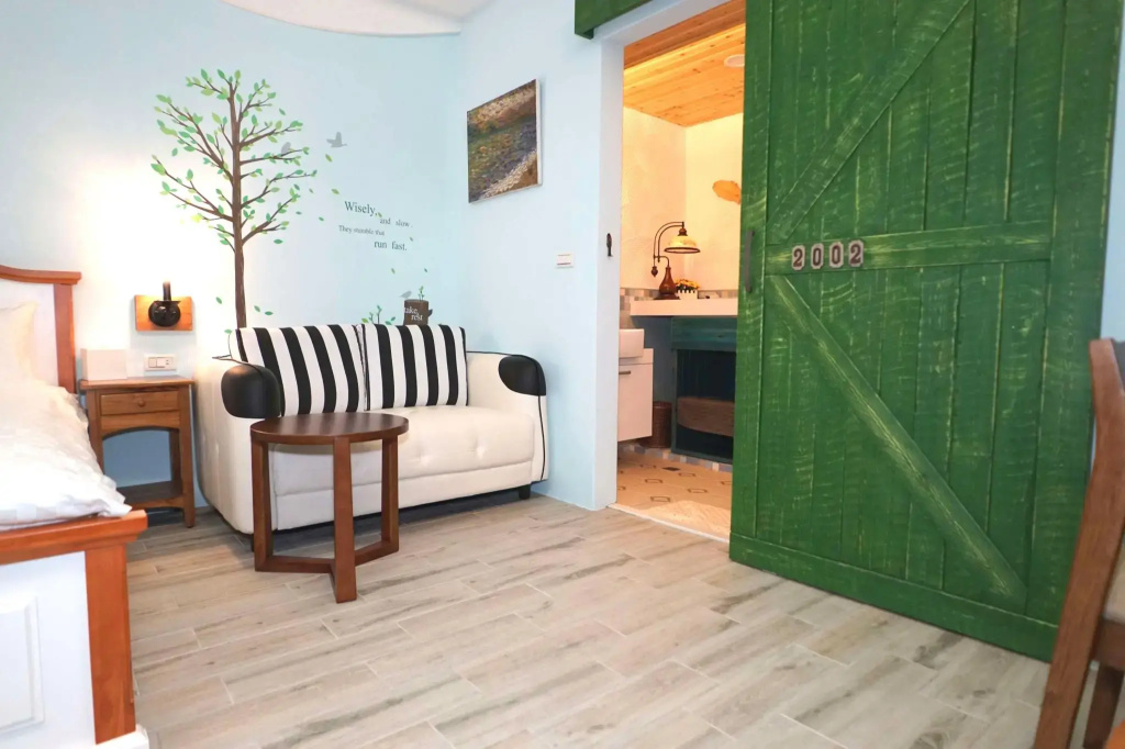 Standard Double room (full double bed)
