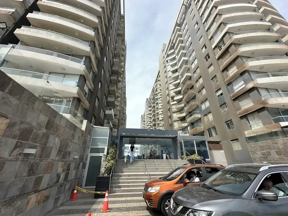 Ocean View Apartment with Pool (1206)