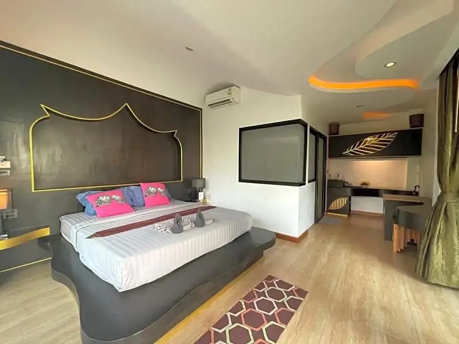 Deluxe Double room with sea view (full double bed)
