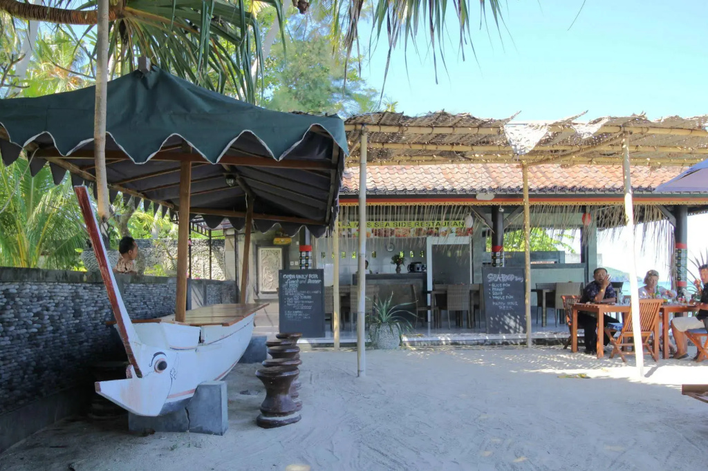 Airy Amlapura Raya Candidasa Bali