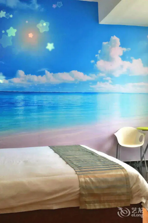 Beach & Waterfront