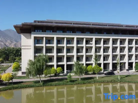 Gonghanglv Huanghe Pearl International Hotel