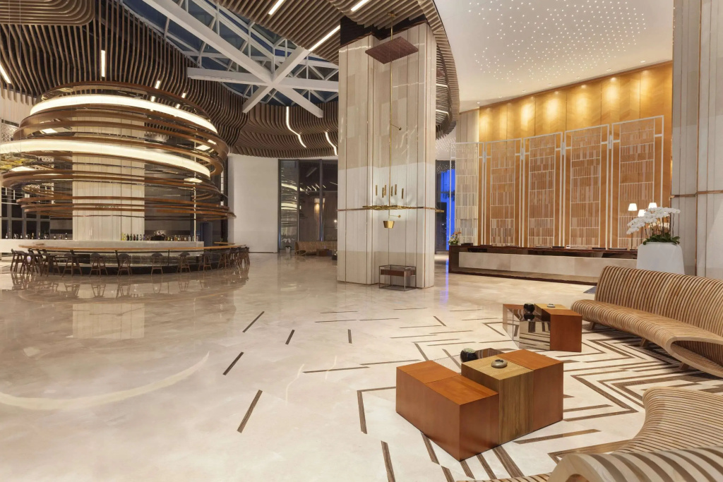 Lobby & Reception
