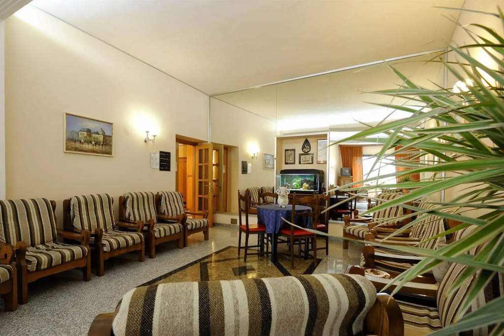 Hotel photo 13