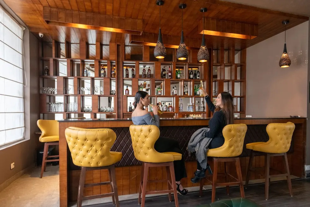 Coral Resort and Spa, Centrally Heated Mountain Side Resort, Manali