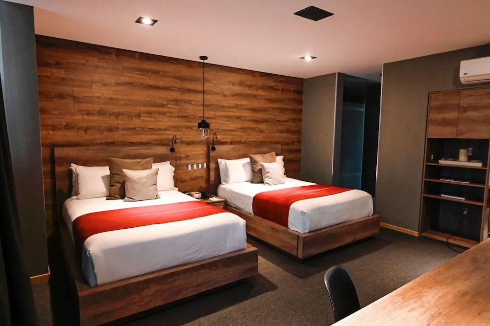Quadruple Junior Suite