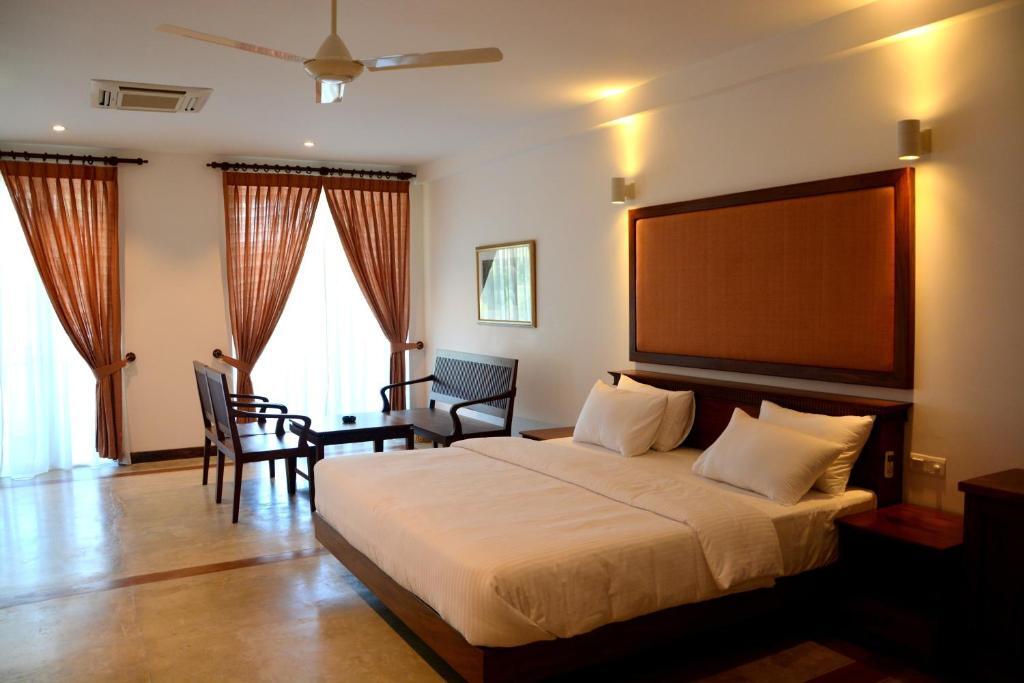 Refresh Hotel