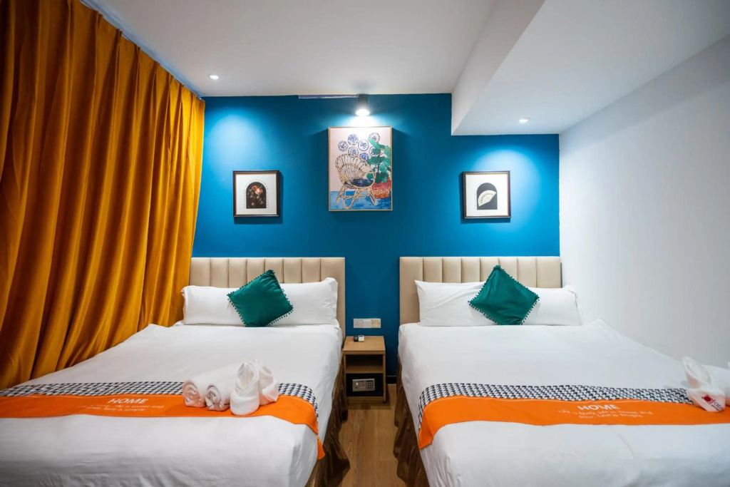 Apollo Inn - Hostel — 5