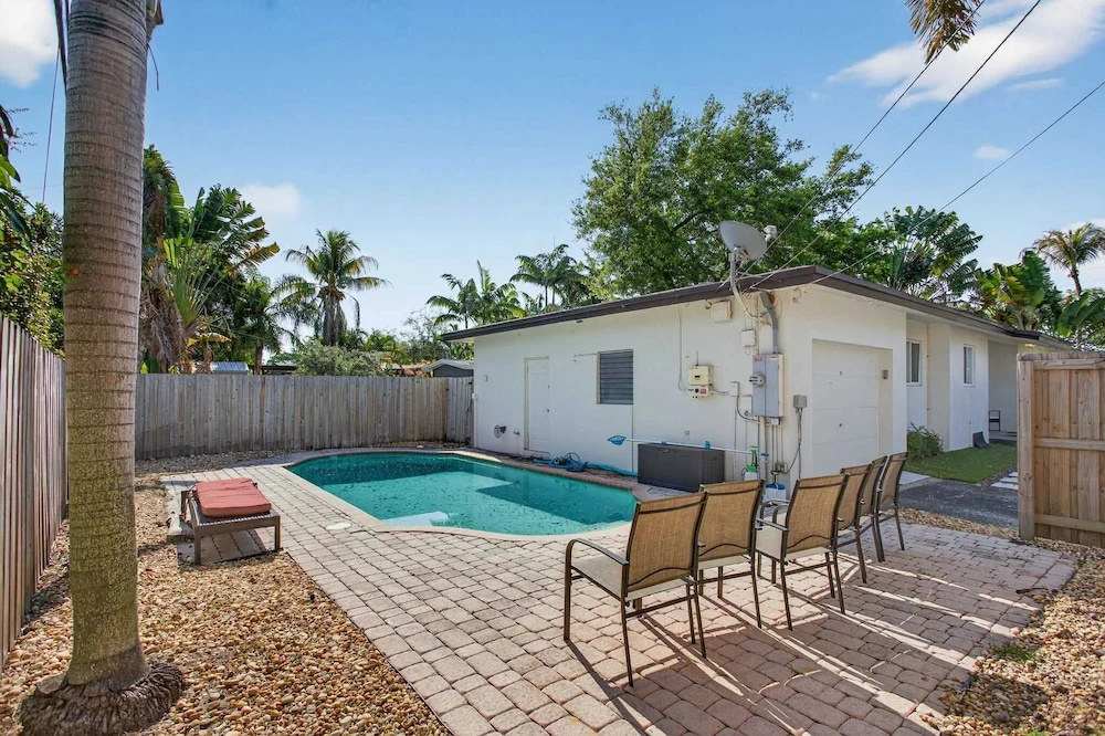 Tropical Oasis w/ Private Pool