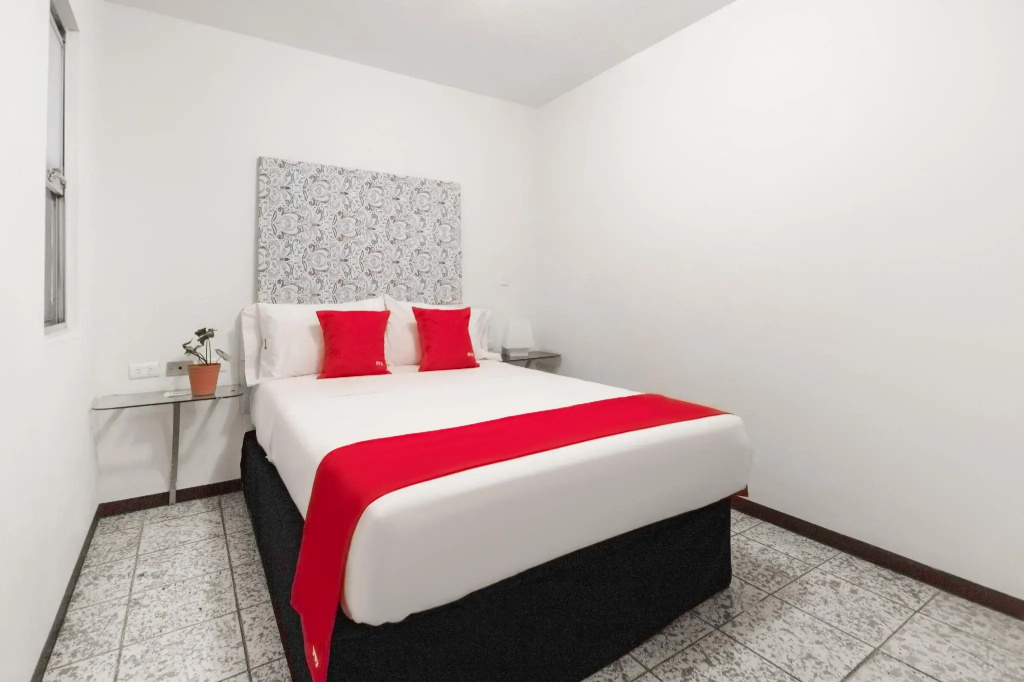 Economy room