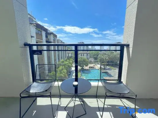 Standard Double room with balcony (full double bed)