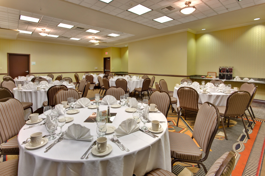 Holiday Inn & Suites Bakersfield by IHG - Général